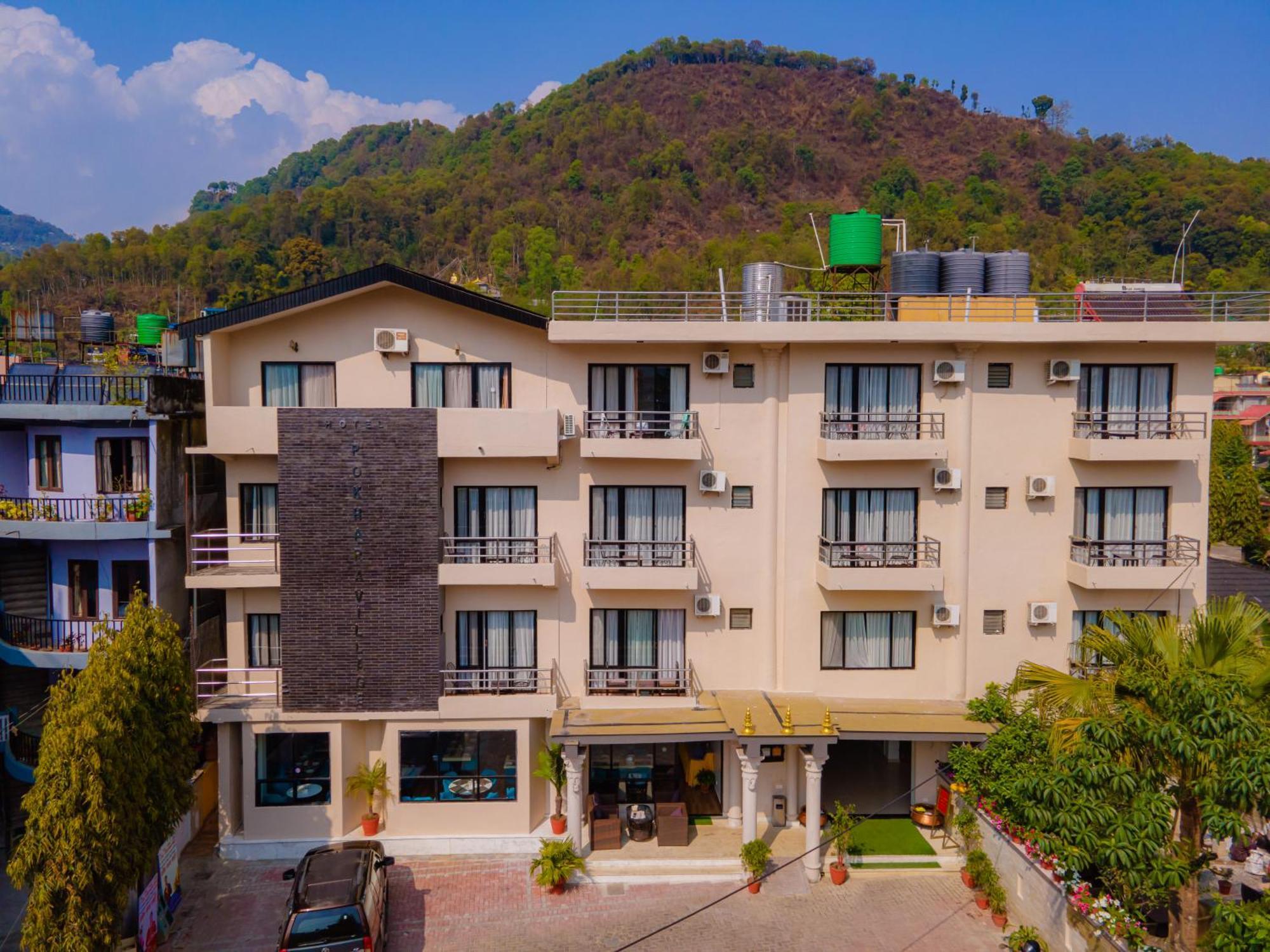 Hotel Pokhara Village & Spa 외부 사진